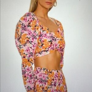 Something Navy Floral Crop Top
